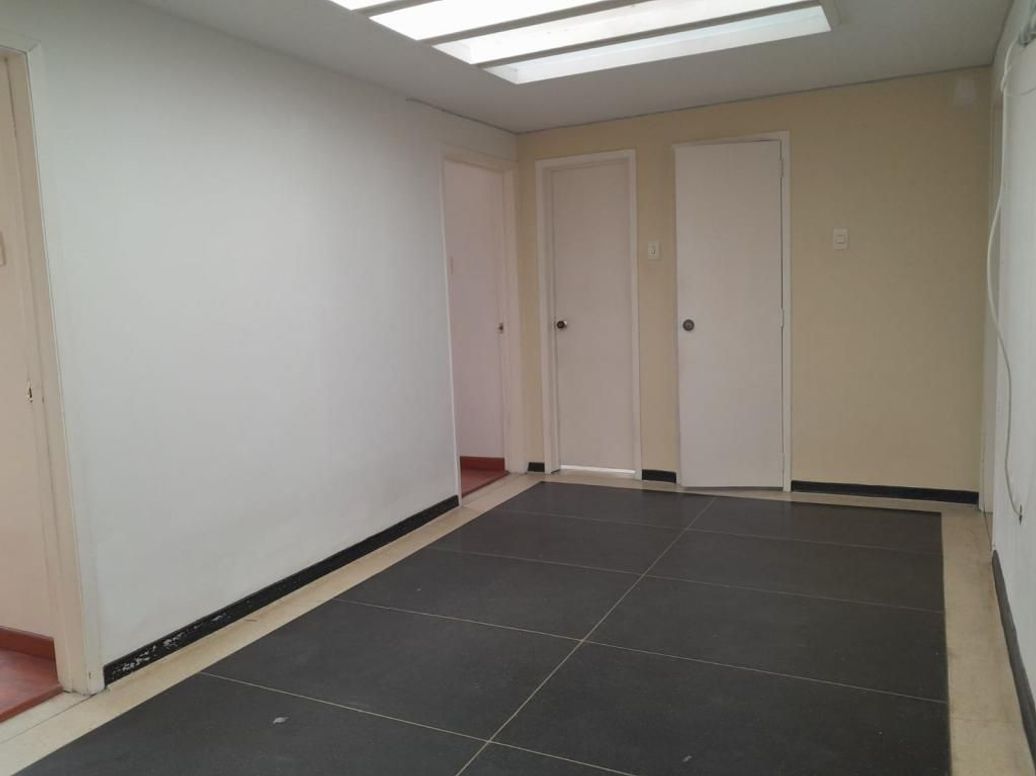 Casa de 5 alcobas en venta en María Cristina, Bogotá, 385 m² · foto 13 de 20