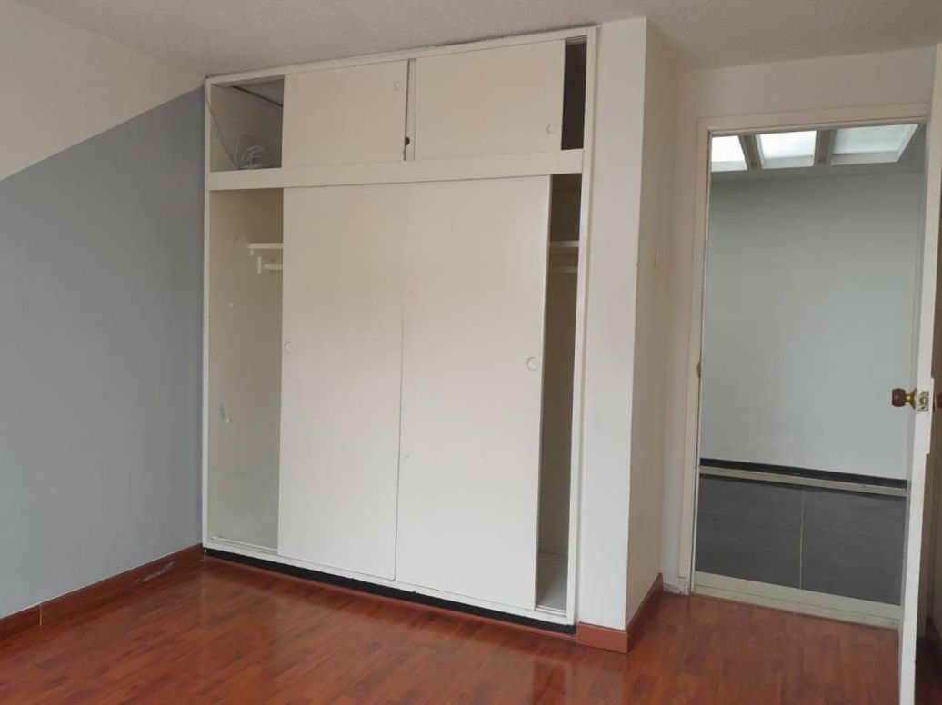 Casa de 5 alcobas en venta en María Cristina, Bogotá, 385 m² · foto 9 de 20