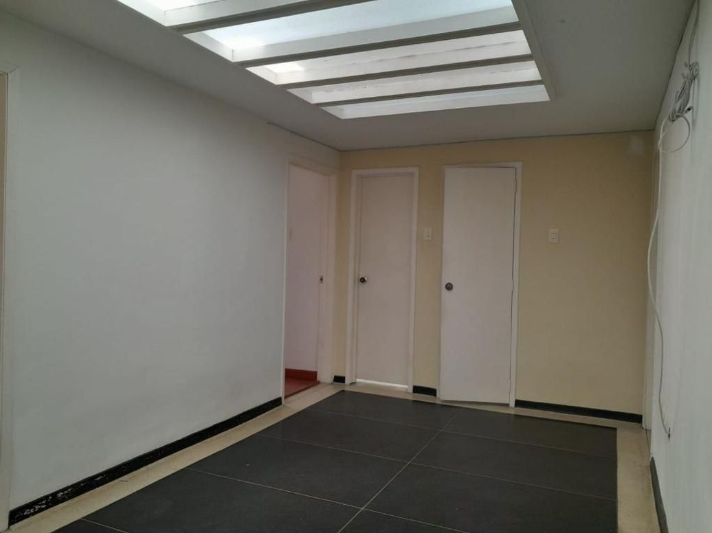 Casa de 5 alcobas en venta en María Cristina, Bogotá, 385 m² · foto 18 de 20