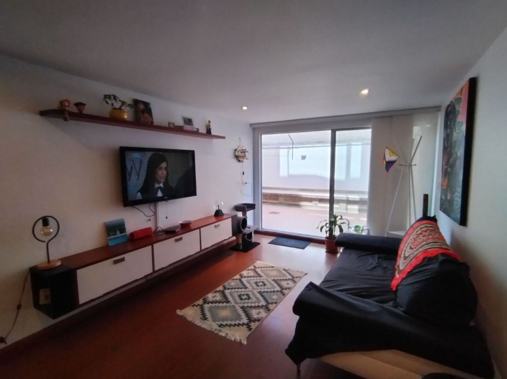 Apartamento de 2 alcobas en venta en Ub. Delicias Del Carmen, Bogotá, 83 m² · foto 4 de 12