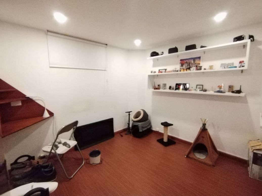 Apartamento de 2 alcobas en venta en Ub. Delicias Del Carmen, Bogotá, 83 m² · foto 6 de 12
