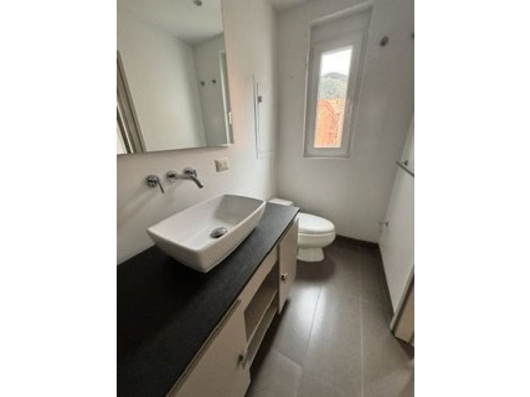 Apartamento de 2 alcobas en arriendo en Rosales Bajo, Bogotá, 328 m² · foto 9 de 17
