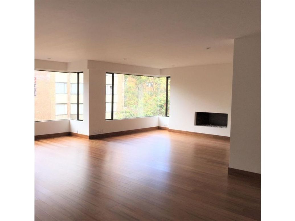 Apartamento de 3 alcobas en venta en La Cabrera, Bogotá, 255 m² · foto 5 de 13