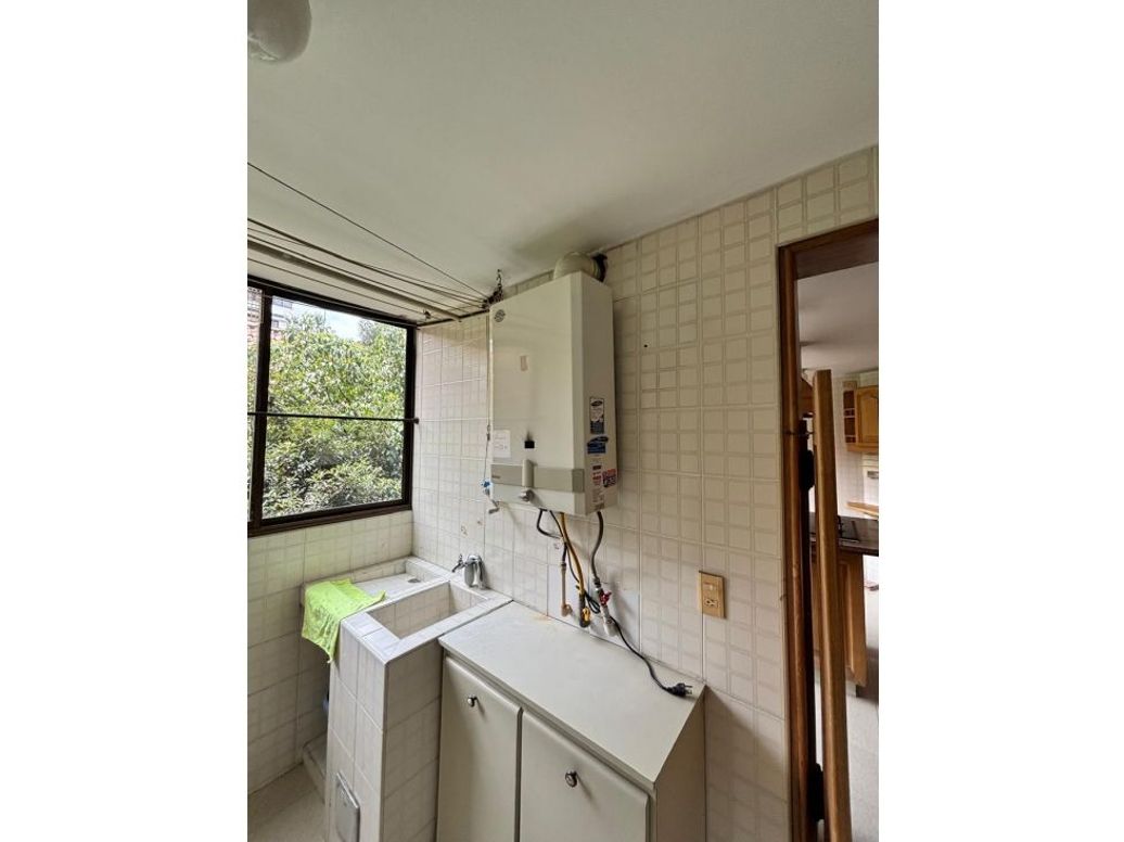 Apartamento de 3 alcobas en venta en Rosales Bajo, Bogotá, 180 m² · foto 6 de 20