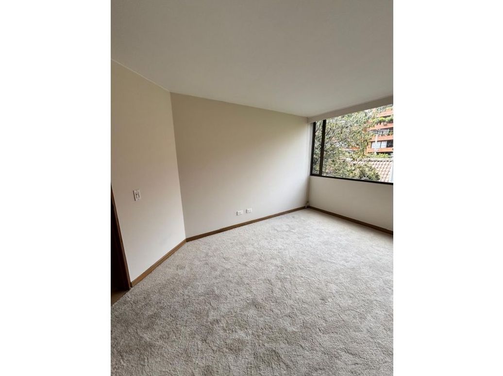 Apartamento de 3 alcobas en venta en Rosales Bajo, Bogotá, 180 m² · foto 11 de 20
