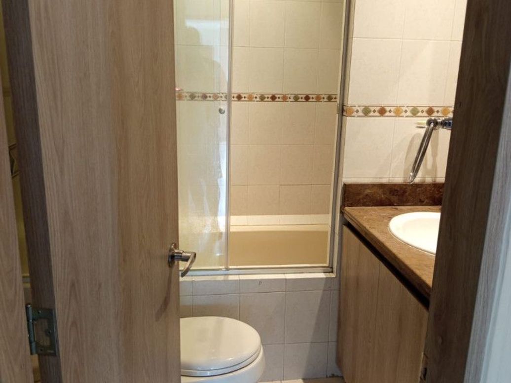Apartamento de 3 alcobas en venta en Cr. El Bosque, Bogotá, 105 m² · foto 8 de 14