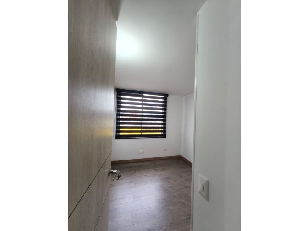 Apartamento de 3 alcobas en venta en Lombardía, Bogotá, 60 m² · foto 3 de 20
