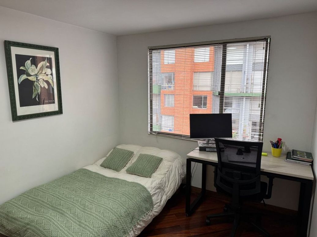 Apartamento de 3 alcobas en venta en Ciudad Salitre Sur-Oriental, Bogotá, 82 m² · foto 5 de 9
