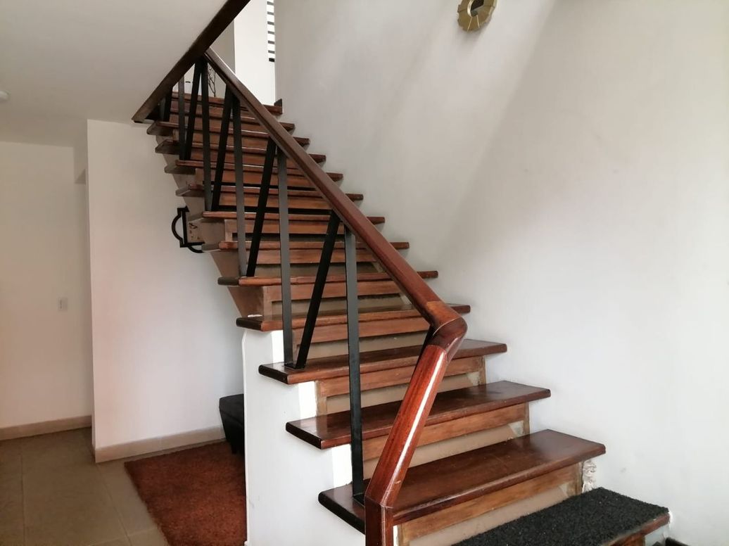 Casa de 6 alcobas en venta en Banco Central, Bogotá, 210 m² · foto 7 de 20