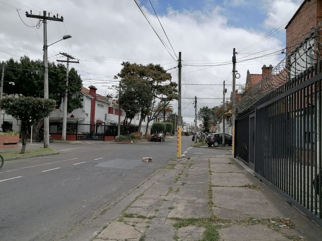 Casa de 6 alcobas en venta en Banco Central, Bogotá, 210 m² · foto 18 de 20
