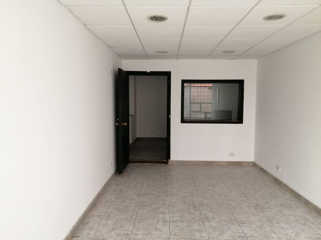 Casa de 6 alcobas en venta en Banco Central, Bogotá, 210 m² · foto 5 de 20