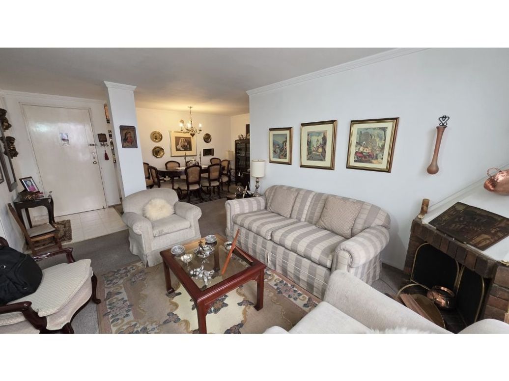 Apartamento de 3 alcobas en venta en Nueva Autopista, Bogotá, 80 m² · foto 2 de 20