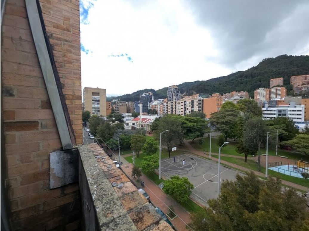 Apartamento de 3 alcobas en venta en Santa Barbara Oriental, Bogotá, 129 m² · foto 15 de 20