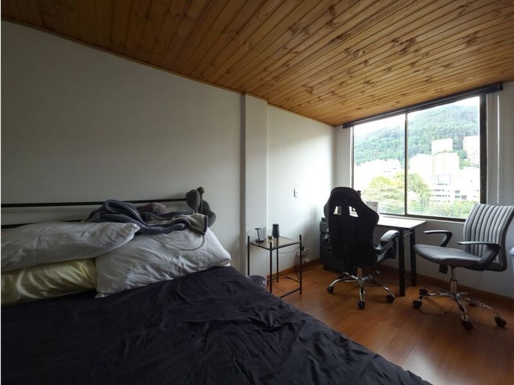 Apartamento de 3 alcobas en venta en Santa Barbara Oriental, Bogotá, 129 m² · foto 18 de 20