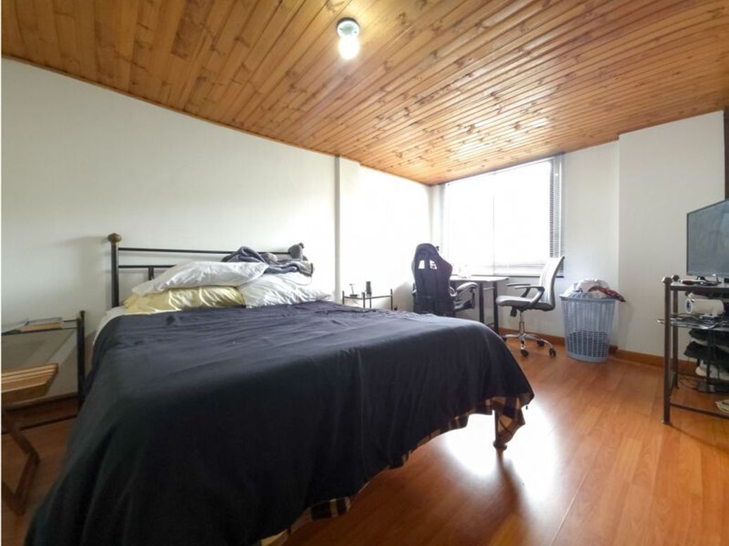 Apartamento de 3 alcobas en venta en Santa Barbara Oriental, Bogotá, 129 m² · foto 17 de 20