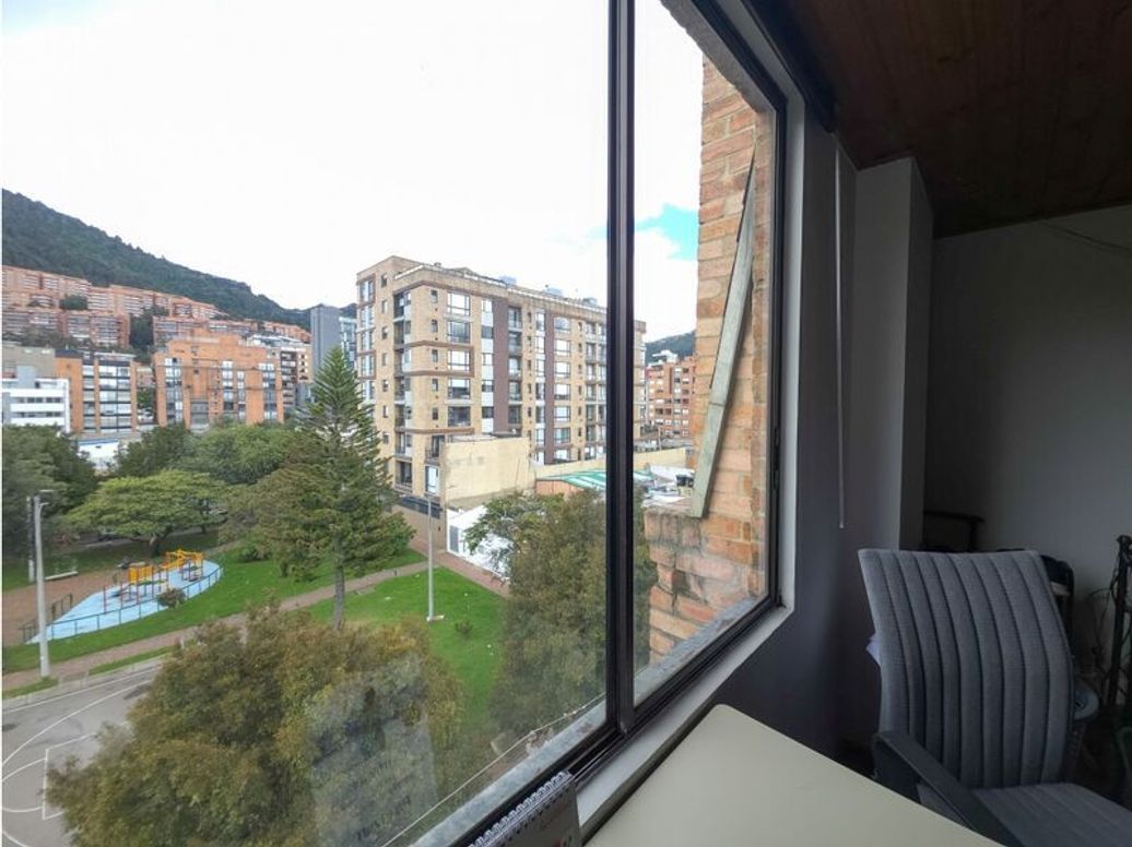 Apartamento de 3 alcobas en venta en Santa Barbara Oriental, Bogotá, 129 m² · foto 19 de 20