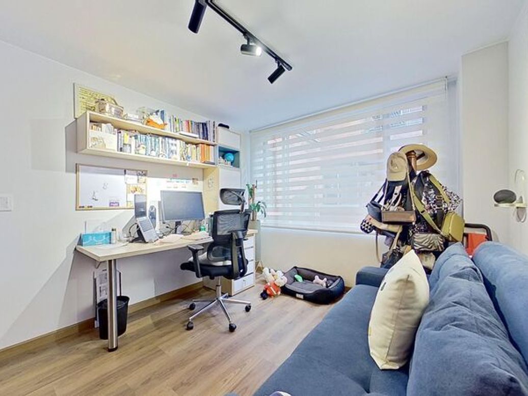 Apartamento de 2 alcobas en venta en Santa Barbara Central, Bogotá, 75 m² · foto 8 de 14