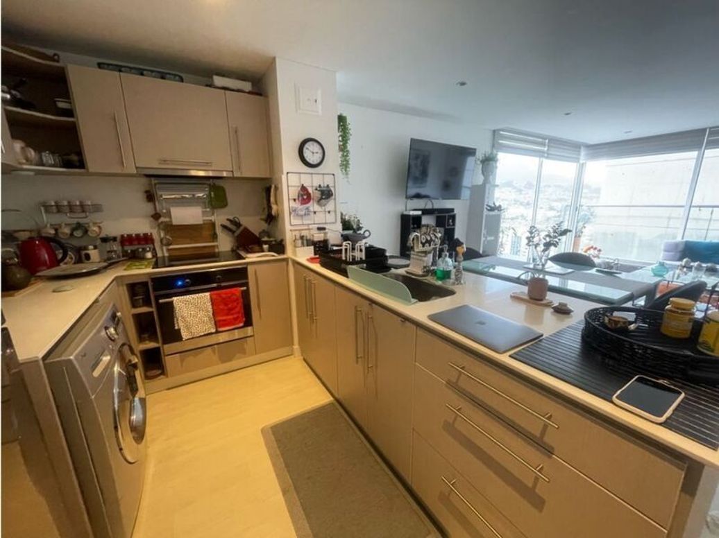 Apartamento de 2 alcobas en venta en Las Nieves, Bogotá, 98 m² · foto 3 de 16