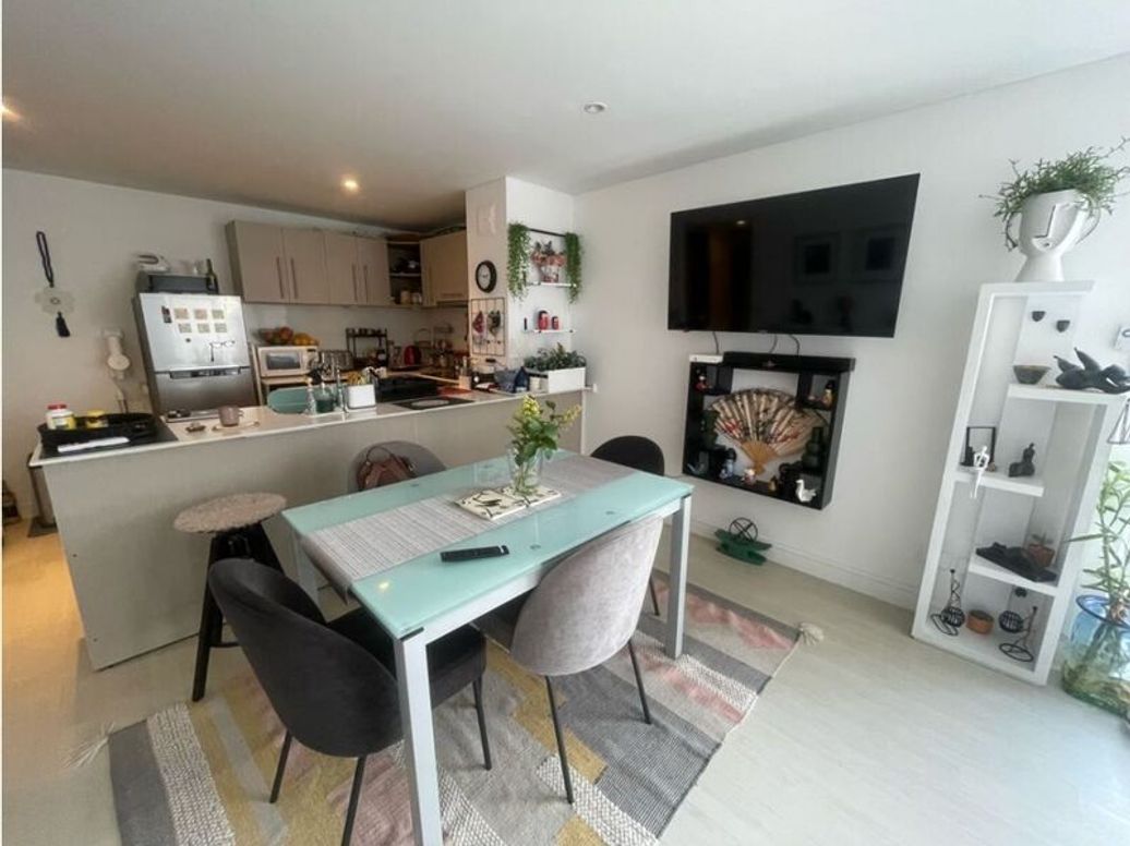 Apartamento de 2 alcobas en venta en Las Nieves, Bogotá, 98 m² · foto 9 de 16