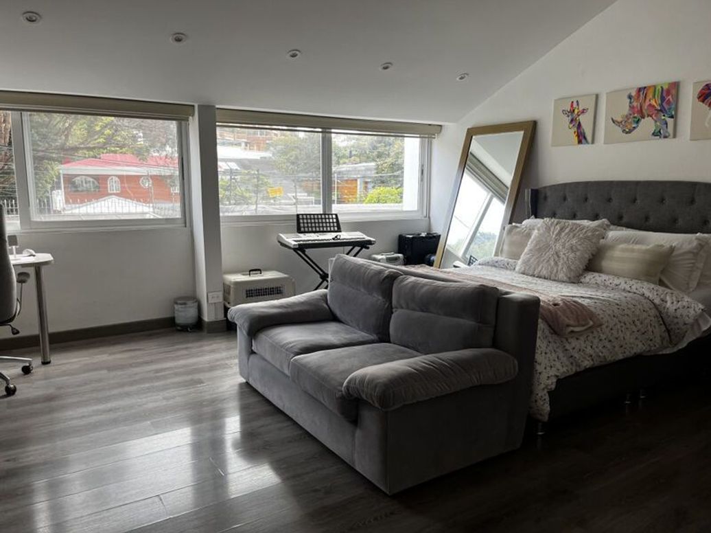 Casa de 3 alcobas en venta en Santa Barbara Alta, Bogotá, 387 m² · foto 17 de 20