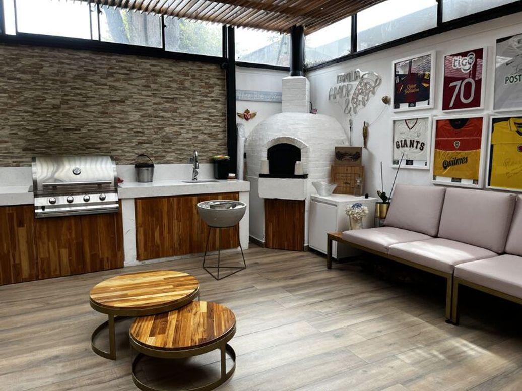 Casa de 3 alcobas en venta en Santa Barbara Alta, Bogotá, 387 m² · foto 12 de 20