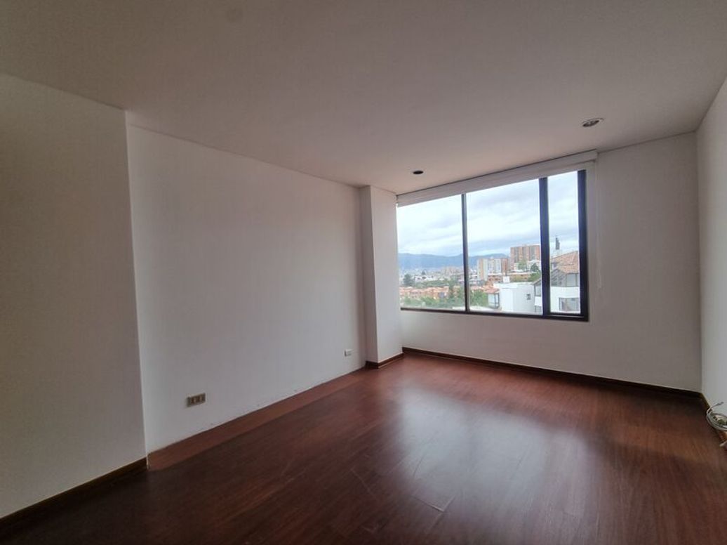 Apartamento de 3 alcobas en venta en Cr Bosque De Gratamira, Bogotá, 141 m² · foto 11 de 20