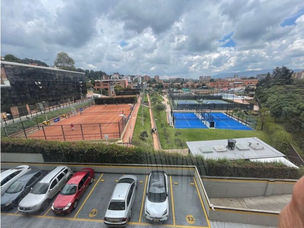 Apartaestudio en venta en Ciudad Jardín Norte, Bogotá, 25 m² · foto 3 de 12