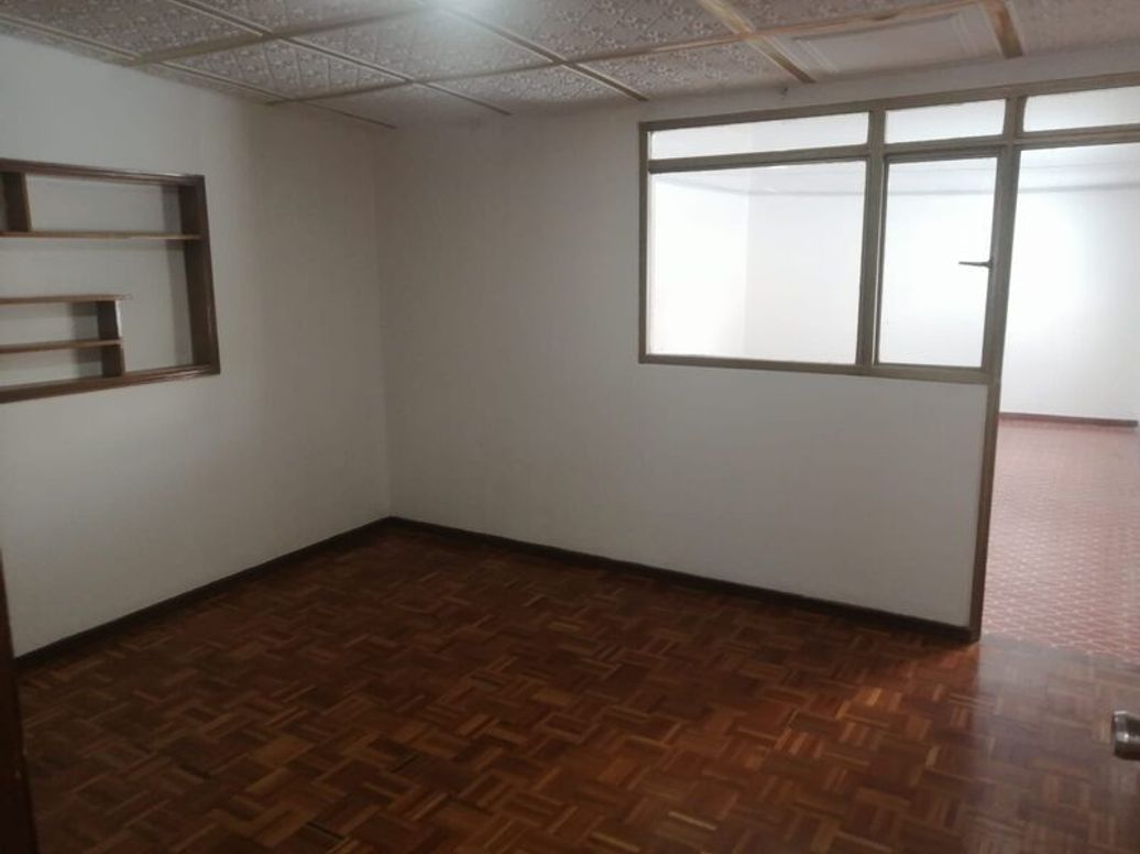 Casa de 6 alcobas en venta en Santa Cecilia, Bogotá, 298 m² · foto 13 de 20