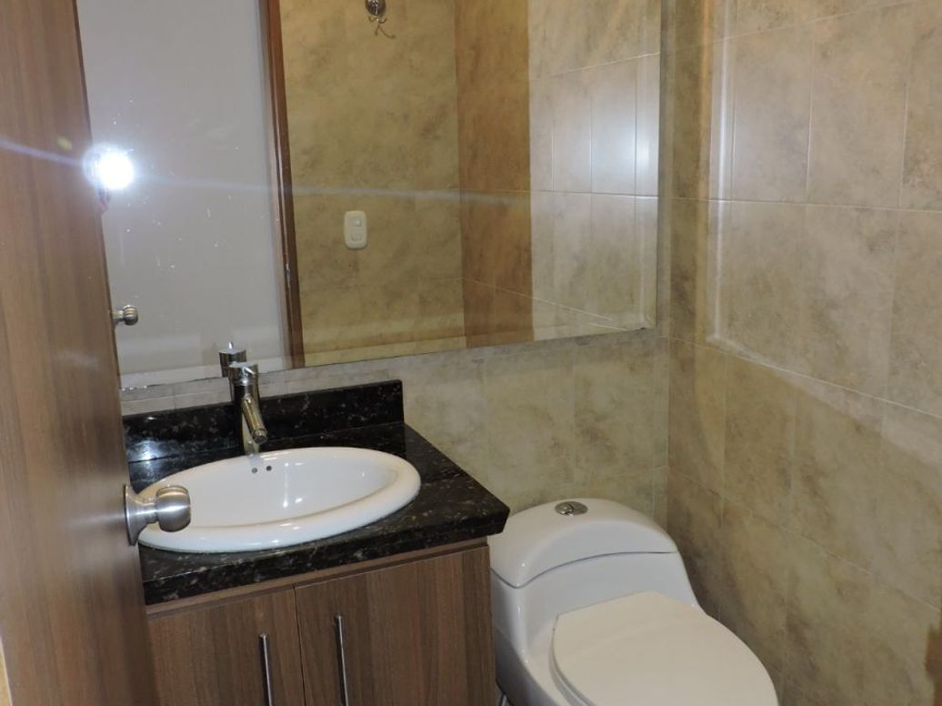 Apartamento en arriendo en Iberia, Bogotá · foto 2 de 13