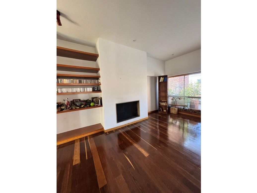 Apartamento en venta en Los Rosales, Bogotá · foto 4 de 16