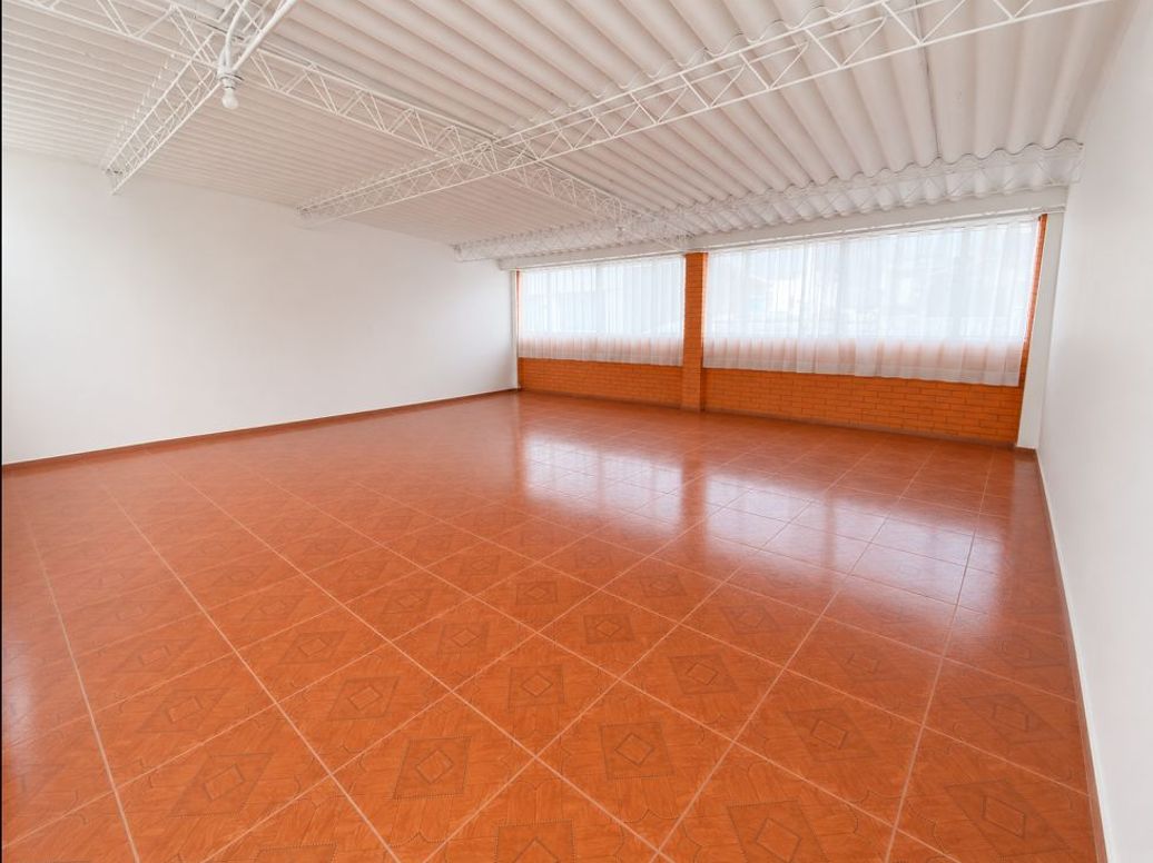 Casa de 7 alcobas en venta en Jardin Botanico, Bogotá, 320 m² · foto 2 de 16