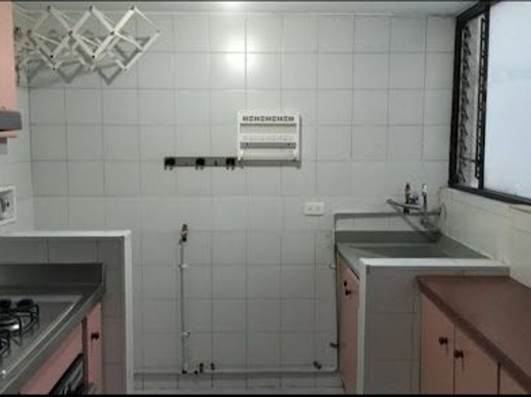 Apartamento de 3 alcobas en venta en Usaquén, Bogotá, 71 m² · foto 13 de 15