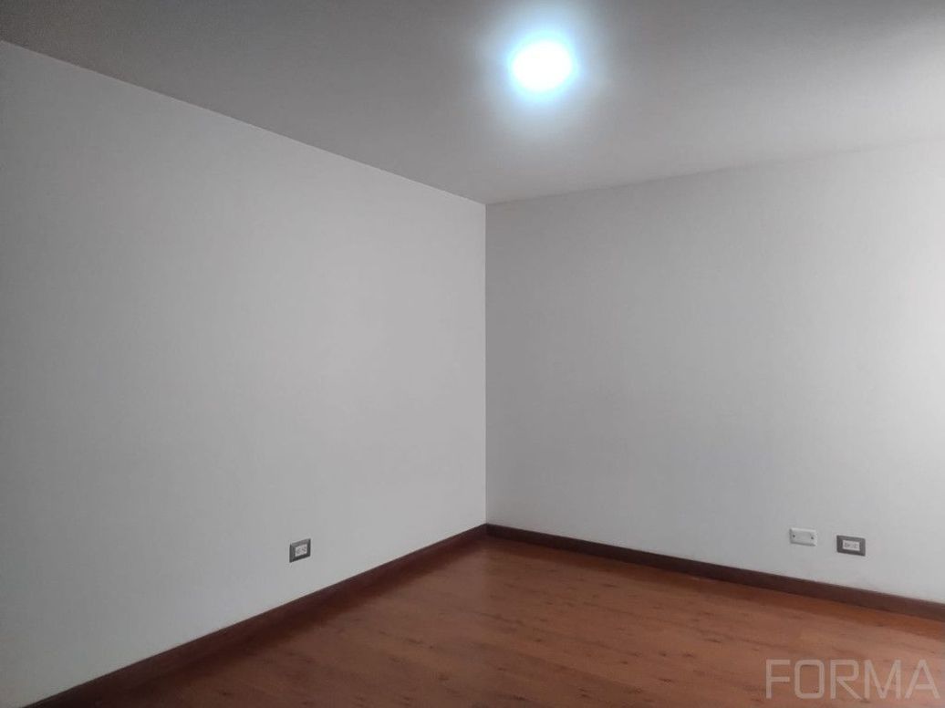 Apartamento de 3 alcobas en venta en El Batan, Bogotá, 125 m² · foto 15 de 20