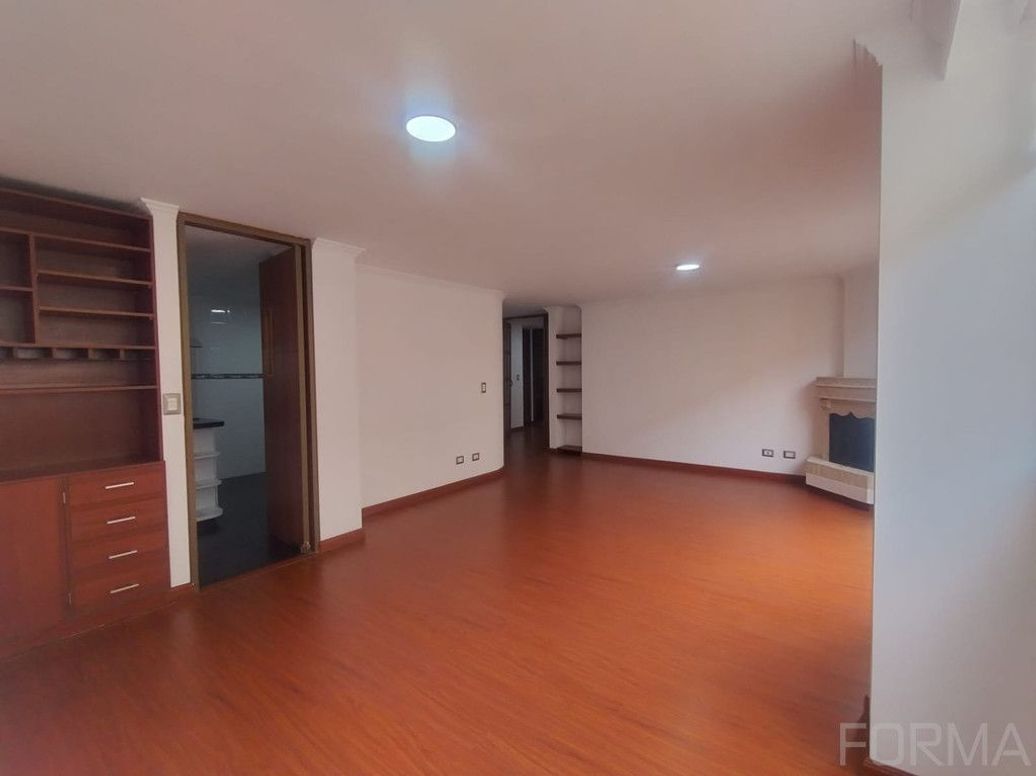 Apartamento de 3 alcobas en venta en El Batan, Bogotá, 125 m² · foto 3 de 20