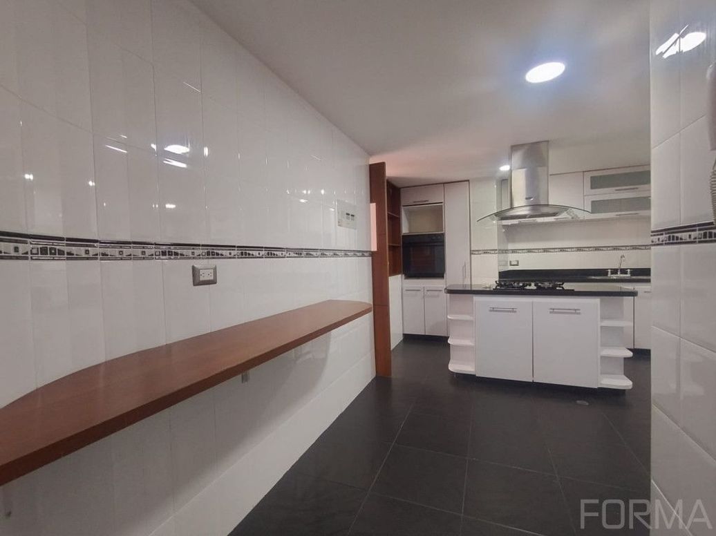 Apartamento de 3 alcobas en venta en El Batan, Bogotá, 125 m² · foto 7 de 20