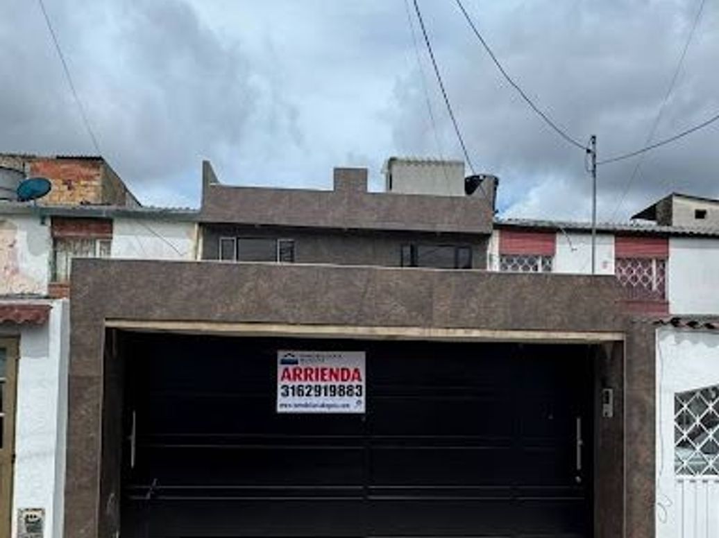 ARRIENDO de CASA en ALAMOS NORTE, BOGOTA en Alamos Norte