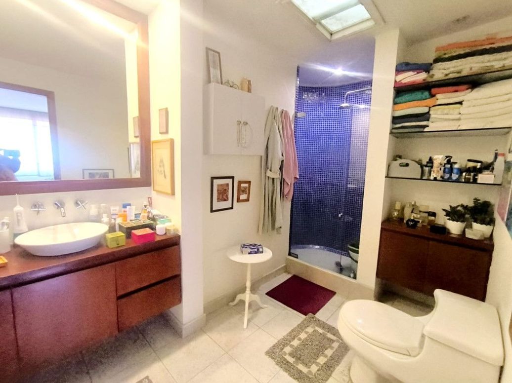 Apartamento de 1 alcoba en venta en Chicó Norte, Bogotá, 147 m² · foto 18 de 20