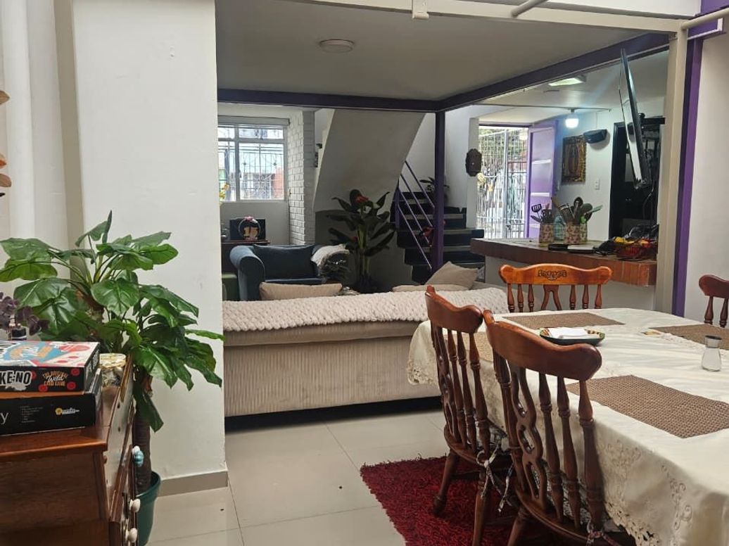 Casa de 5 alcobas en venta en La Fragua, Bogotá, 280 m² · foto 2 de 20