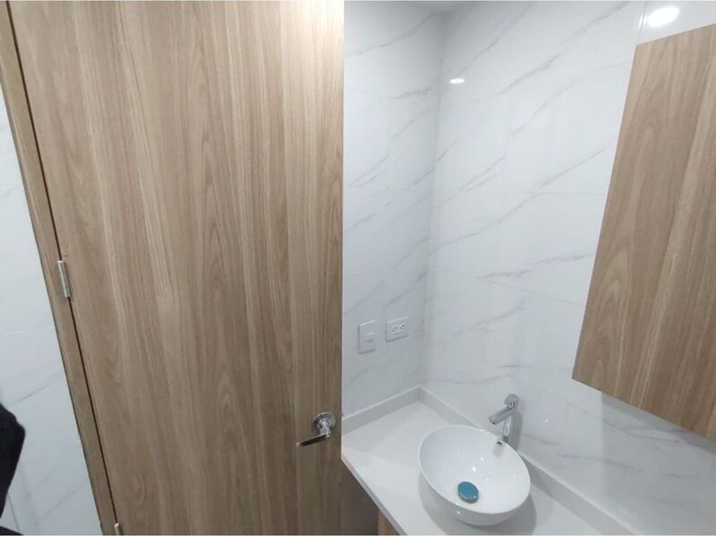 Apartaestudio en venta en La Castellana, Bogotá, 24 m² · foto 14 de 17