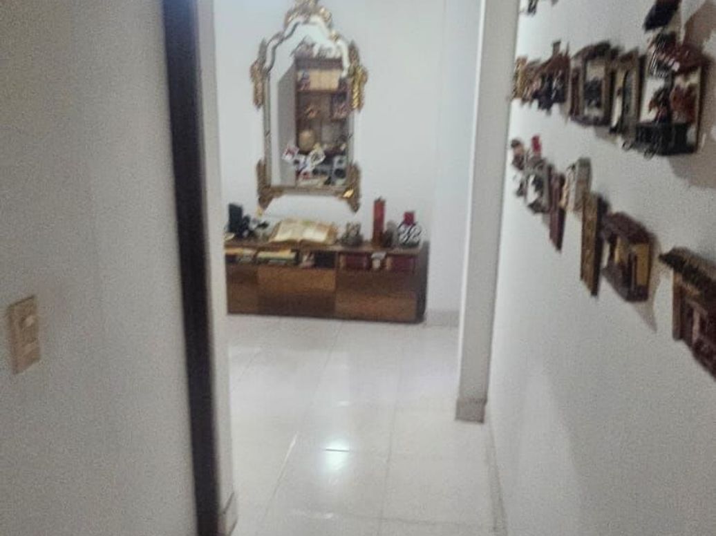 Apartamento de 3 alcobas en venta en Cedro Narvaez, Bogotá, 97 m² · foto 10 de 20