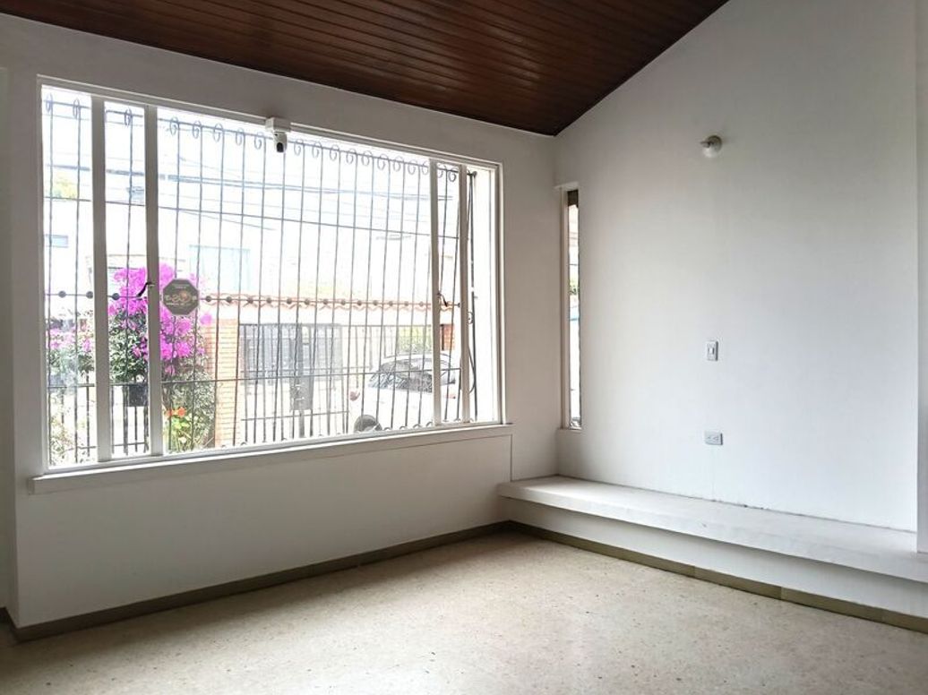 Casa de 4 alcobas en venta en Prado Veraniego Sur, Bogotá, 262 m² · foto 3 de 20