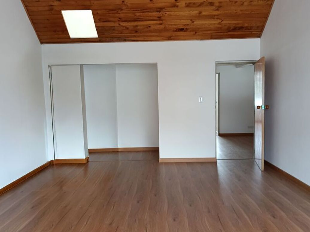 Casa de 4 alcobas en venta en Prado Veraniego Sur, Bogotá, 262 m² · foto 15 de 20