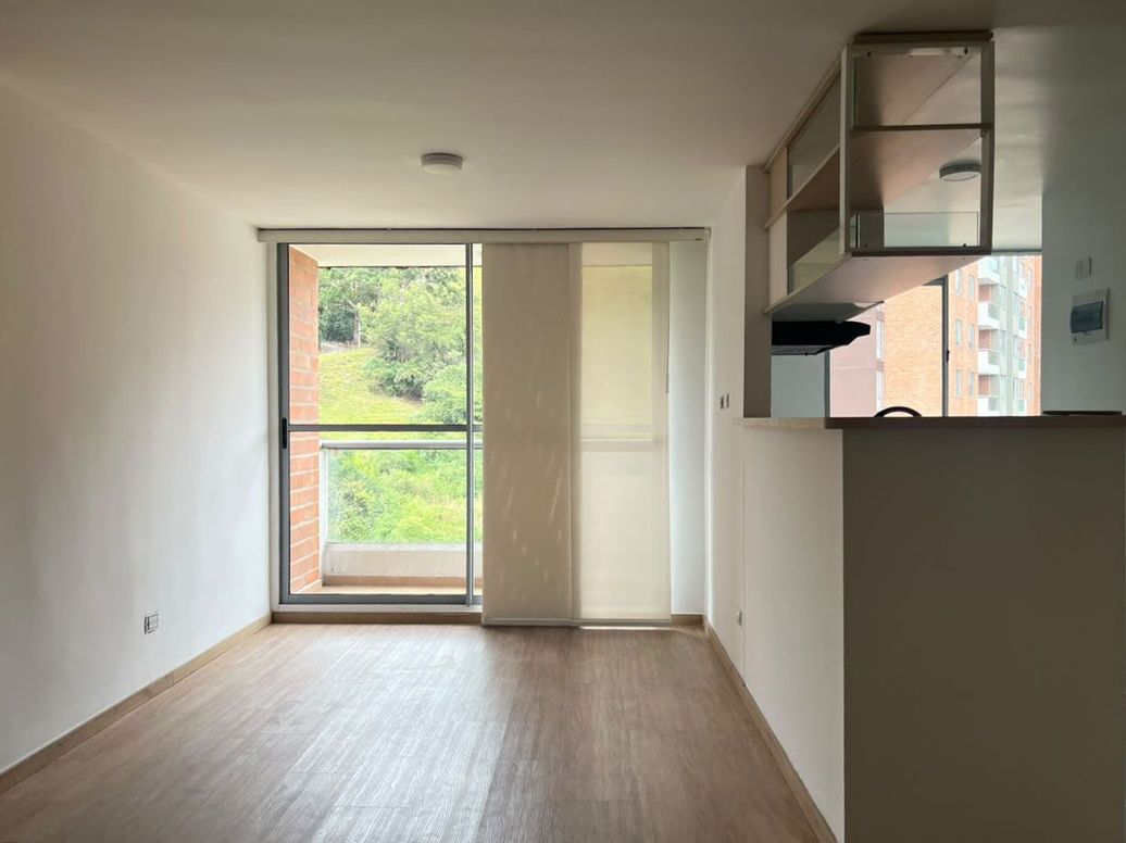 Apartamento en Arriendo o venta en Loma Del Barro, Comuna 7, Envigado en Loma Del Barro
