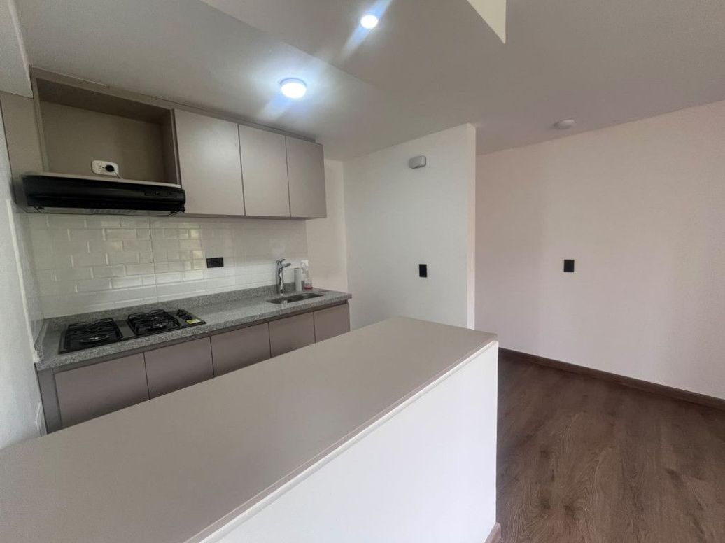 Apartamento de 2 alcobas en venta en Santa Ines, Bogotá, 50 m² · foto 2 de 10