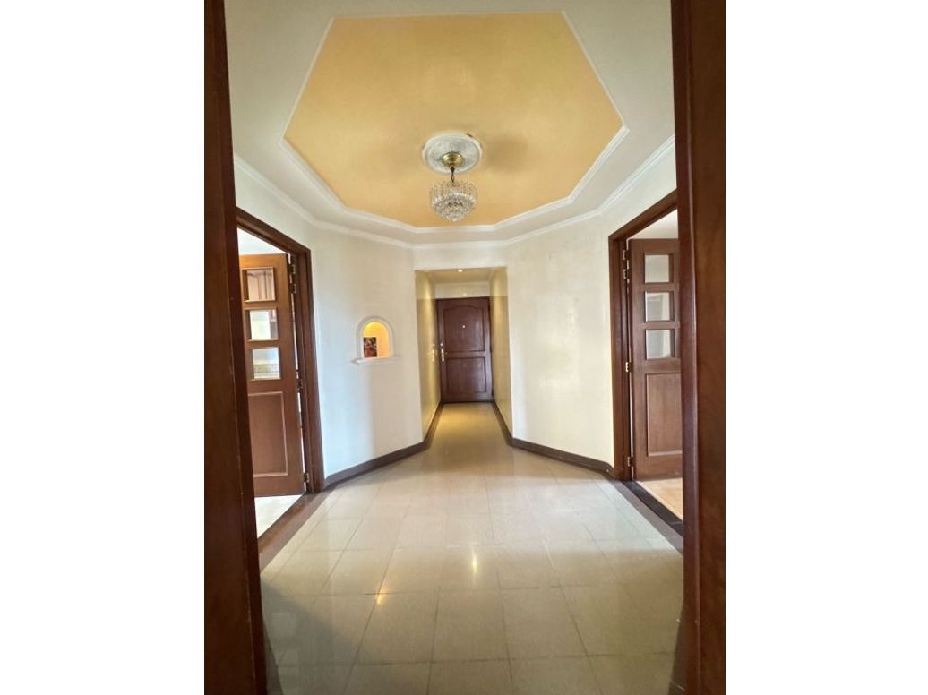 Apartamento de 6 alcobas en venta en La Calleja, Bogotá, 280 m² · foto 4 de 20