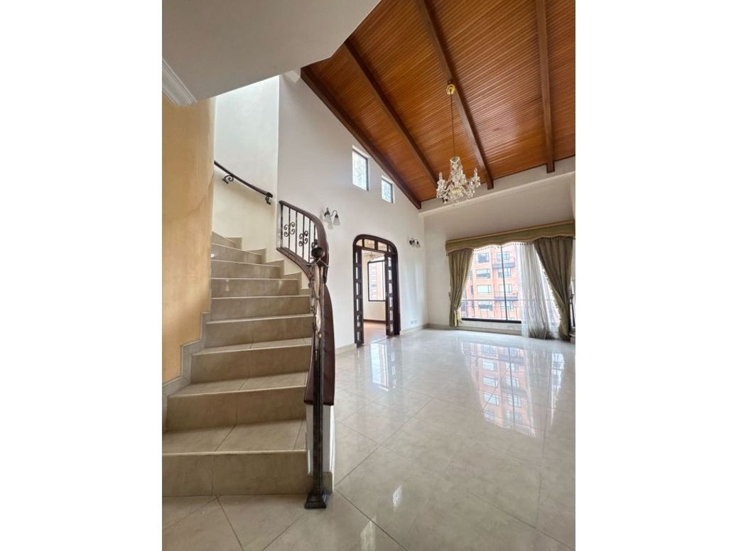 Apartamento de 6 alcobas en venta en La Calleja, Bogotá, 280 m² · foto 5 de 20