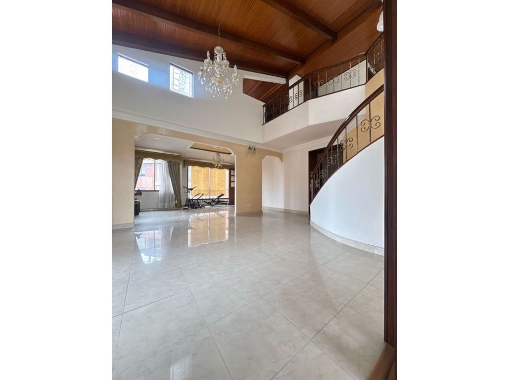 Apartamento de 6 alcobas en venta en La Calleja, Bogotá, 280 m² · foto 6 de 20