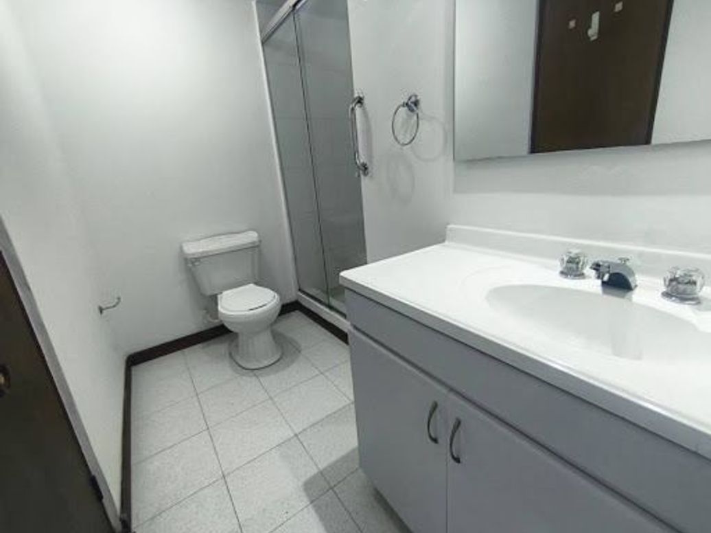 Apartamento de 2 alcobas en venta en Sotileza, Bogotá, 102 m² · foto 10 de 20
