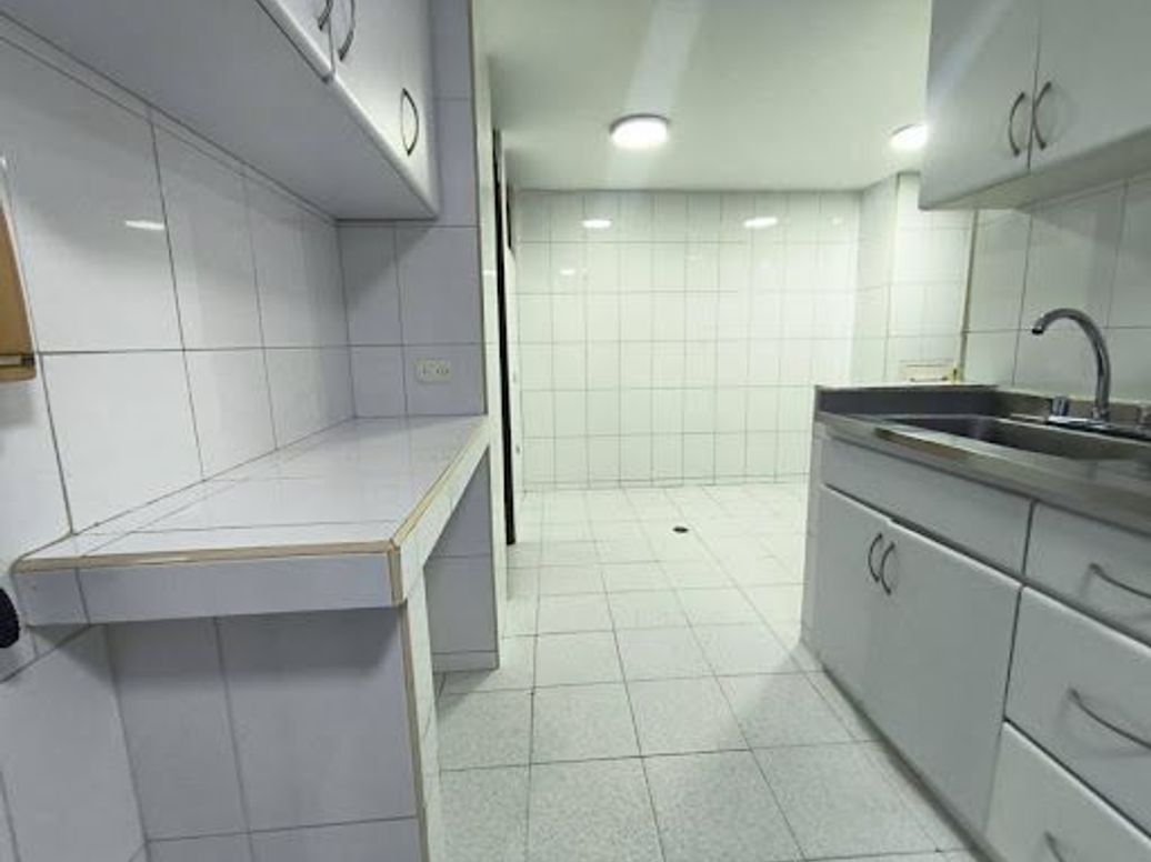 Apartamento de 2 alcobas en venta en Sotileza, Bogotá, 102 m² · foto 13 de 20