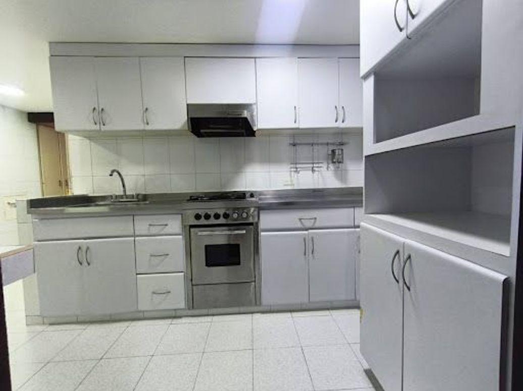 Apartamento de 2 alcobas en venta en Sotileza, Bogotá, 102 m² · foto 8 de 20